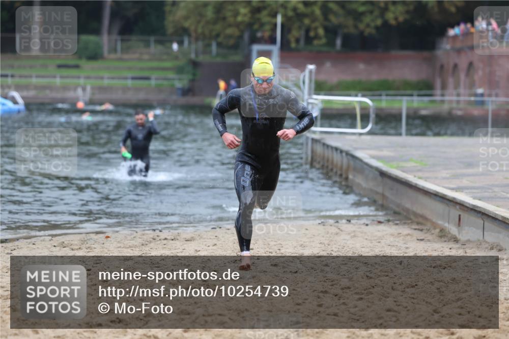 13.09.2026 - Stadtparktriathlon Mo-Foto http://msf.ph/oto/10254739 13.09.2026 10:29:02 Schwimmen 492, 509, 563 meine-sportfotos.de