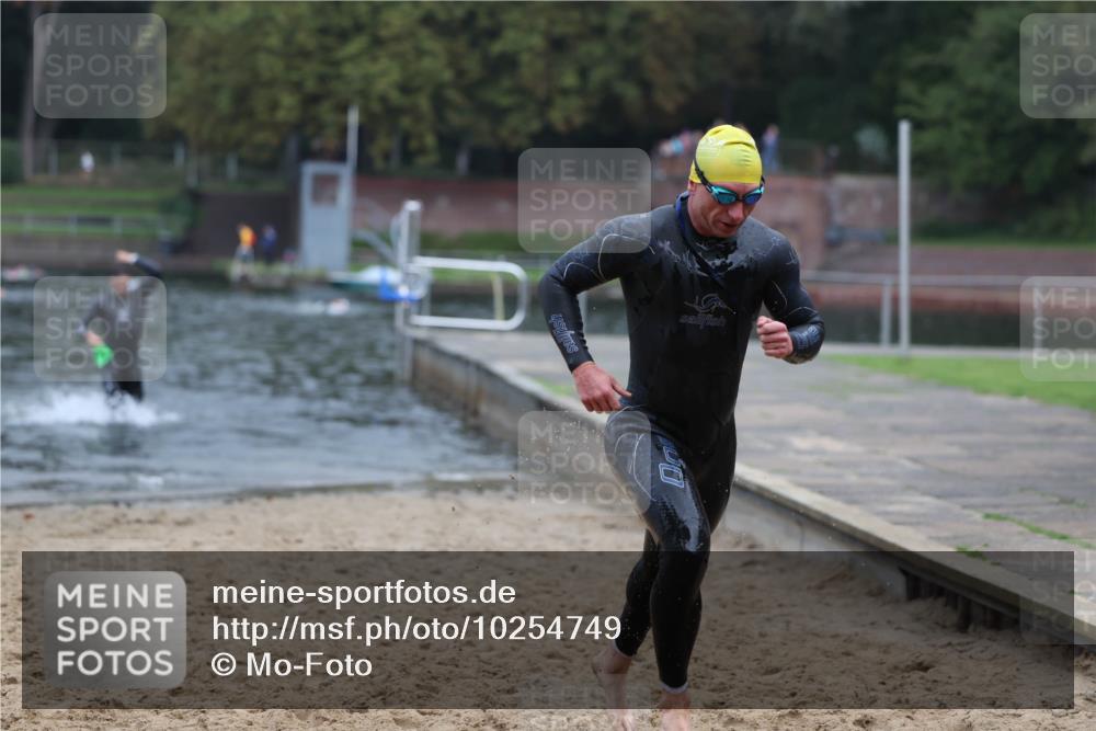 13.09.2026 - Stadtparktriathlon Mo-Foto http://msf.ph/oto/10254749 13.09.2026 10:29:03 Schwimmen 492, 509, 563 meine-sportfotos.de