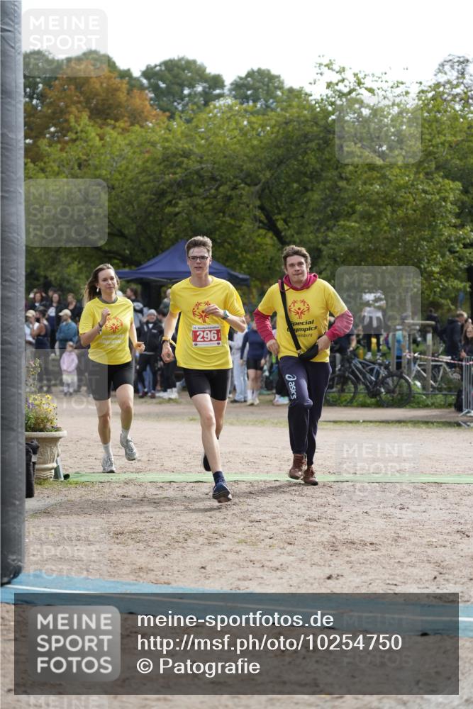 13.09.2026 - Stadtparktriathlon Patografie http://msf.ph/oto/10254750 13.09.2026 11:03:57 Ziel 296 meine-sportfotos.de