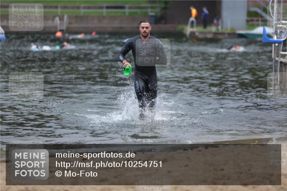 13.09.2026 - Stadtparktriathlon Mo-Foto http://msf.ph/oto/10254751 13.09.2026 10:29:05 Schwimmen 509, 563 meine-sportfotos.de