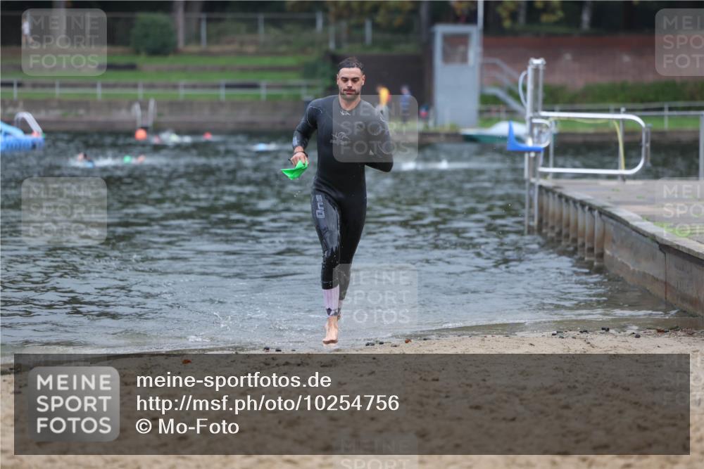 13.09.2026 - Stadtparktriathlon Mo-Foto http://msf.ph/oto/10254756 13.09.2026 10:29:07 Schwimmen 509, 563 meine-sportfotos.de