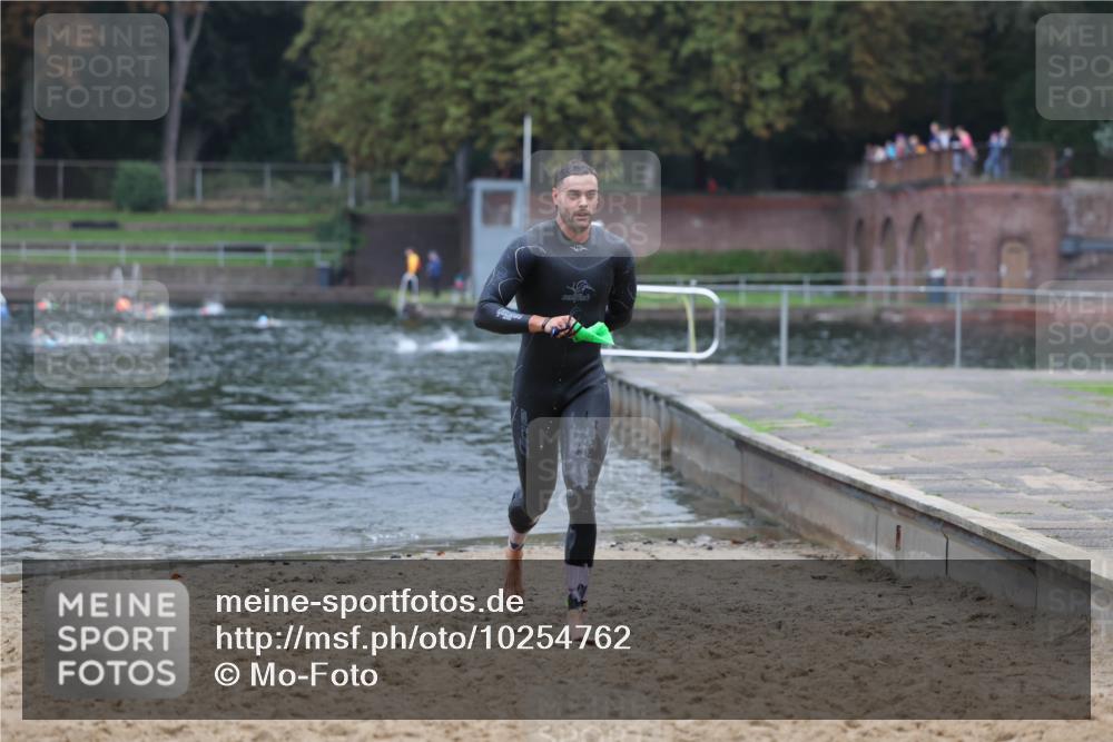 13.09.2026 - Stadtparktriathlon Mo-Foto http://msf.ph/oto/10254762 13.09.2026 10:29:09 Schwimmen 563 meine-sportfotos.de