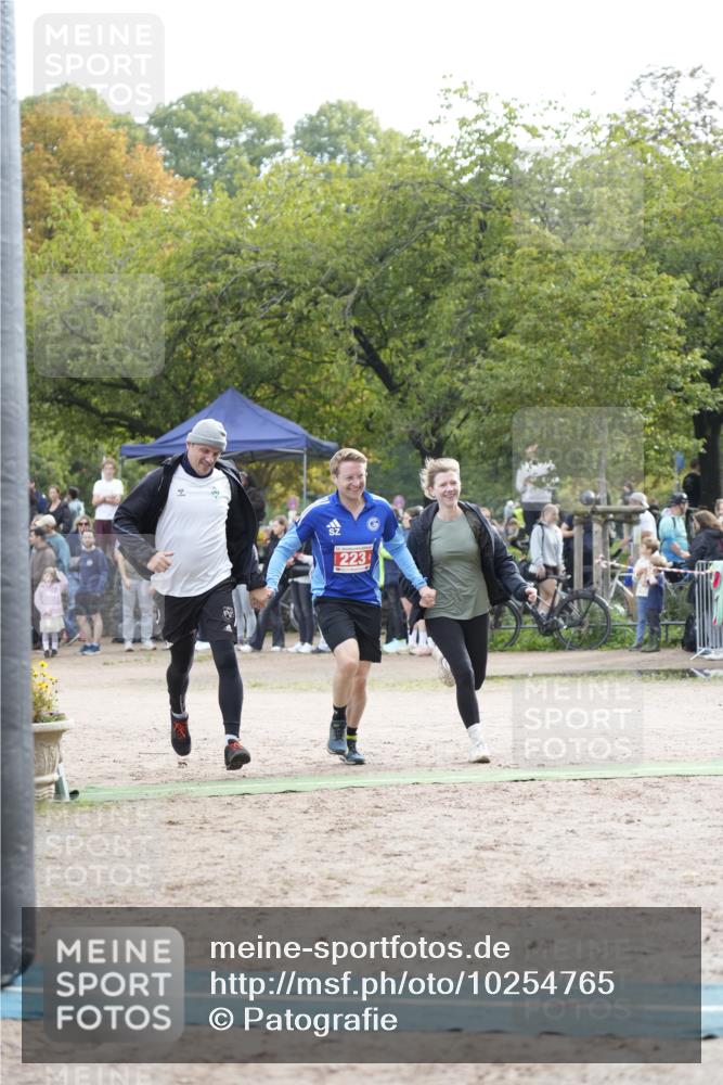 13.09.2026 - Stadtparktriathlon Patografie http://msf.ph/oto/10254765 13.09.2026 11:04:38 Ziel 223 meine-sportfotos.de