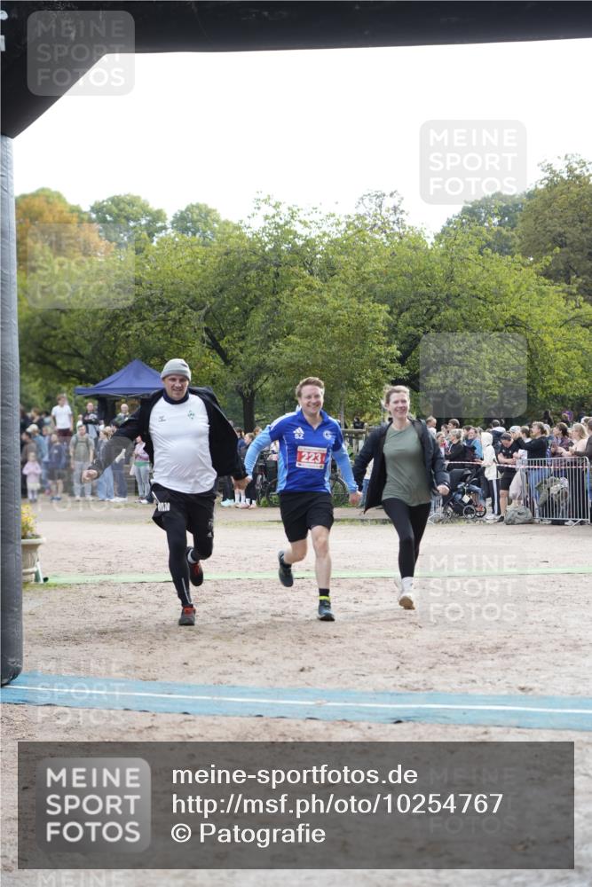 13.09.2026 - Stadtparktriathlon Patografie http://msf.ph/oto/10254767 13.09.2026 11:04:39 Ziel 223 meine-sportfotos.de