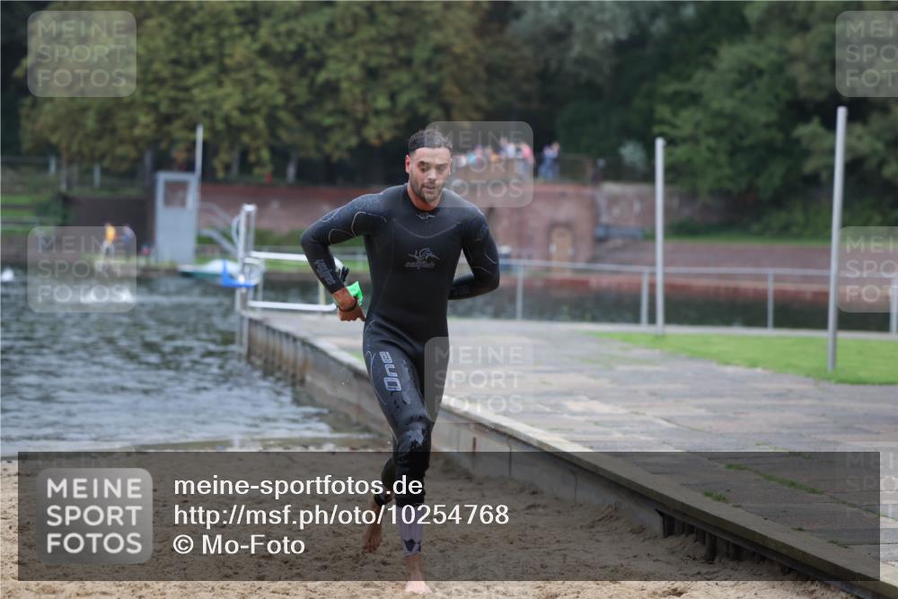 13.09.2026 - Stadtparktriathlon Mo-Foto http://msf.ph/oto/10254768 13.09.2026 10:29:10 Schwimmen 563 meine-sportfotos.de