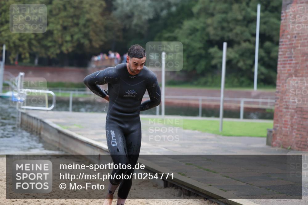 13.09.2026 - Stadtparktriathlon Mo-Foto http://msf.ph/oto/10254771 13.09.2026 10:29:11 Schwimmen 563 meine-sportfotos.de