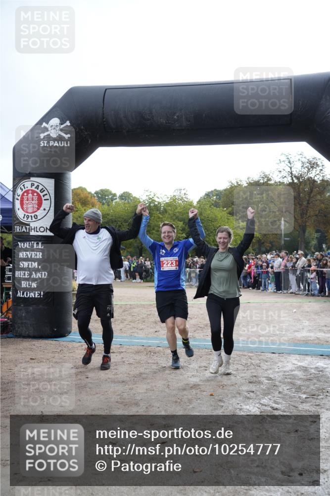 13.09.2026 - Stadtparktriathlon Patografie http://msf.ph/oto/10254777 13.09.2026 11:04:41 Ziel 223 meine-sportfotos.de