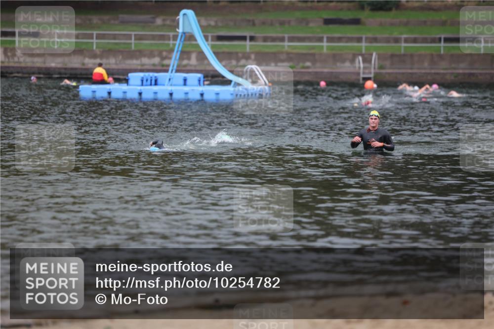 13.09.2026 - Stadtparktriathlon Mo-Foto http://msf.ph/oto/10254782 13.09.2026 10:29:32 Schwimmen  meine-sportfotos.de