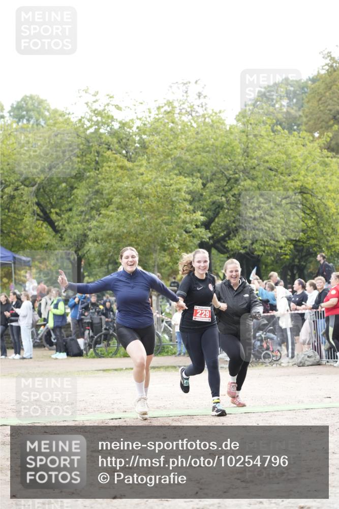 13.09.2026 - Stadtparktriathlon Patografie http://msf.ph/oto/10254796 13.09.2026 11:05:12 Ziel 229 meine-sportfotos.de