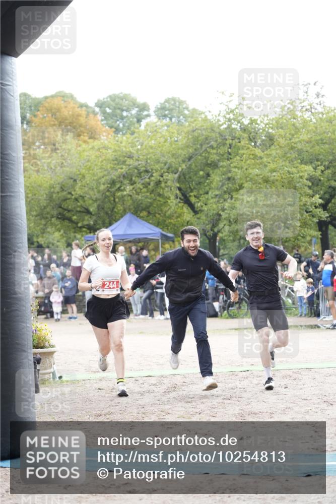 13.09.2026 - Stadtparktriathlon Patografie http://msf.ph/oto/10254813 13.09.2026 11:05:27 Ziel 244 meine-sportfotos.de