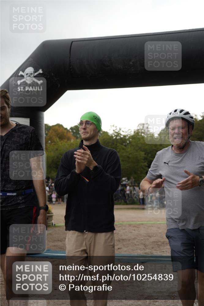 13.09.2026 - Stadtparktriathlon Patografie http://msf.ph/oto/10254839 13.09.2026 11:05:54 Ziel 234, 331, 332 meine-sportfotos.de