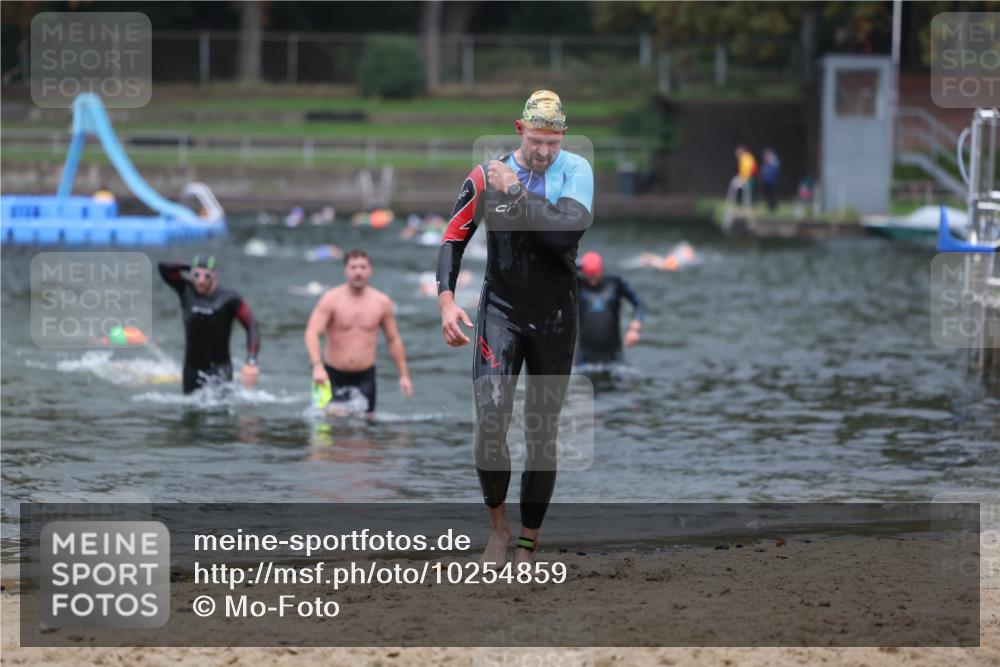 13.09.2026 - Stadtparktriathlon Mo-Foto http://msf.ph/oto/10254859 13.09.2026 10:30:36 Schwimmen 471, 479, 569 meine-sportfotos.de