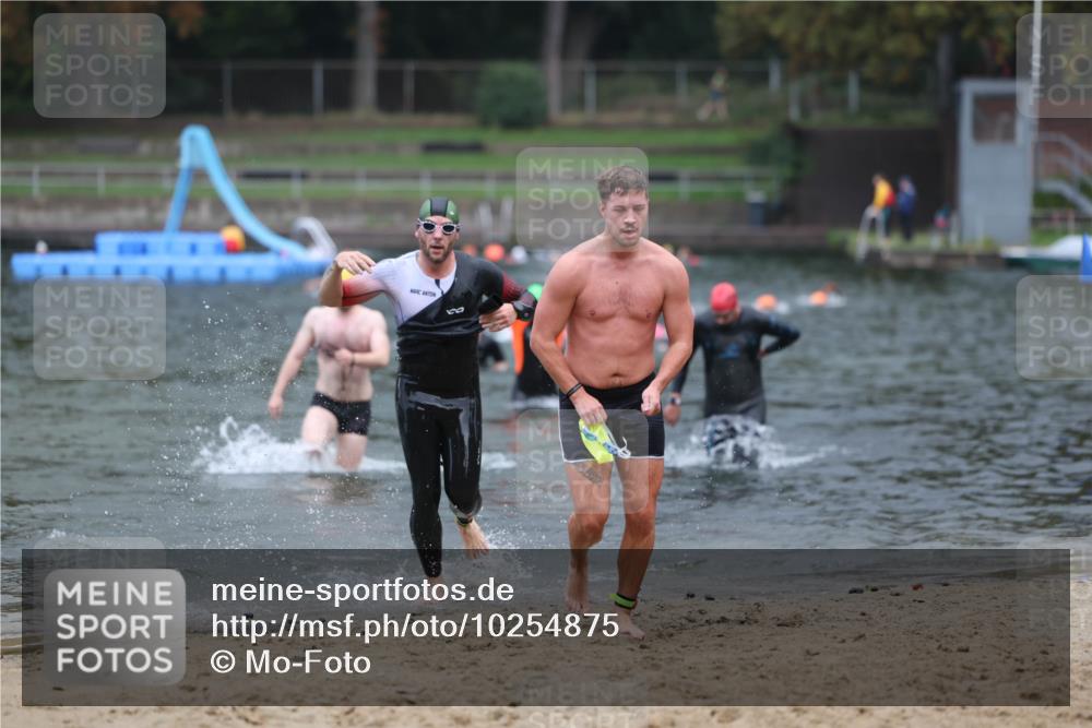 13.09.2026 - Stadtparktriathlon Mo-Foto http://msf.ph/oto/10254875 13.09.2026 10:30:43 Schwimmen 471, 479, 569, 573 meine-sportfotos.de