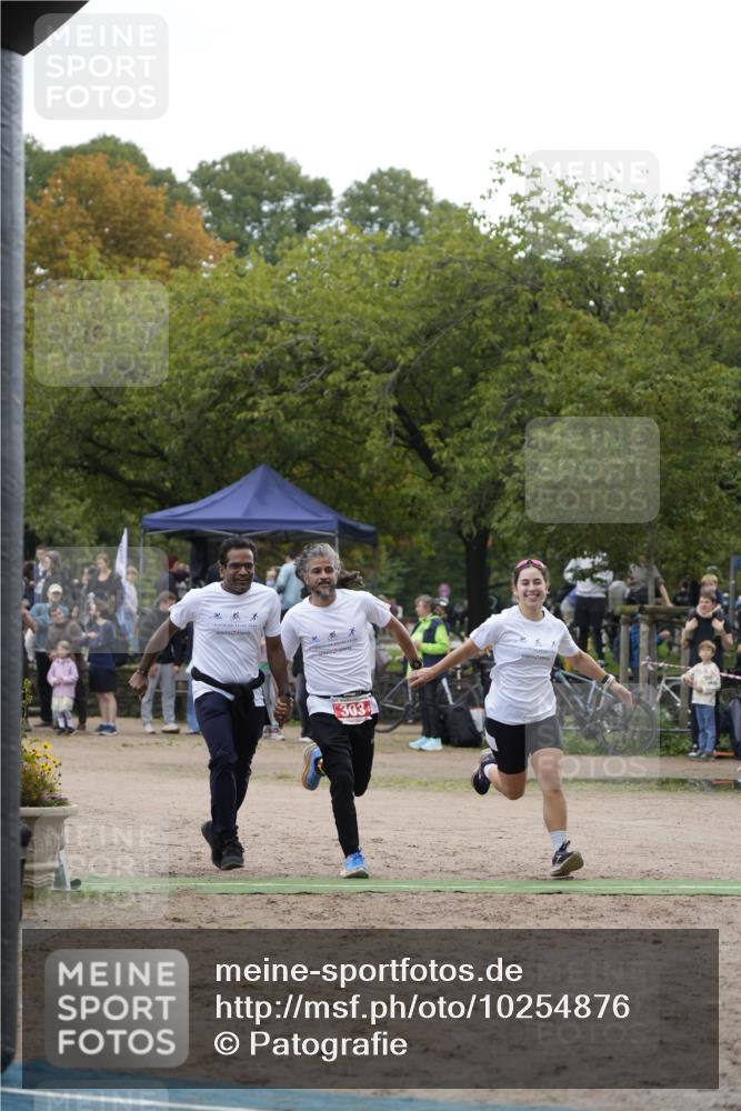 13.09.2026 - Stadtparktriathlon Patografie http://msf.ph/oto/10254876 13.09.2026 11:06:40 Ziel 303 meine-sportfotos.de