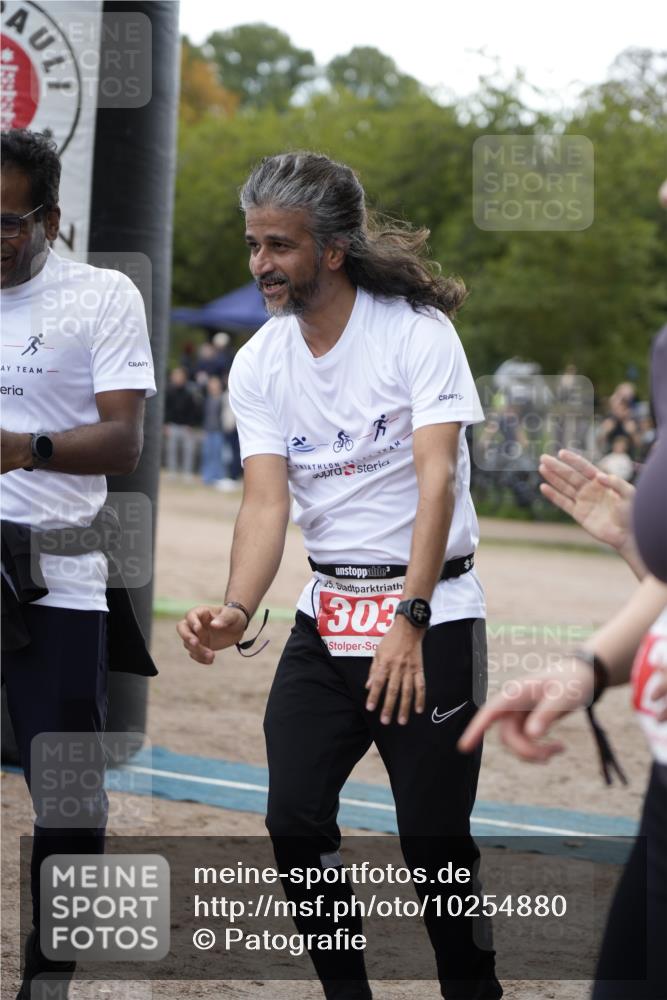 13.09.2026 - Stadtparktriathlon Patografie http://msf.ph/oto/10254880 13.09.2026 11:06:43 Ziel 303 meine-sportfotos.de