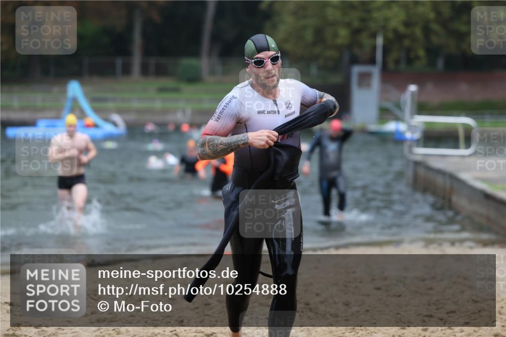 13.09.2026 - Stadtparktriathlon Mo-Foto http://msf.ph/oto/10254888 13.09.2026 10:30:47 Schwimmen 471, 479, 539, 573 meine-sportfotos.de