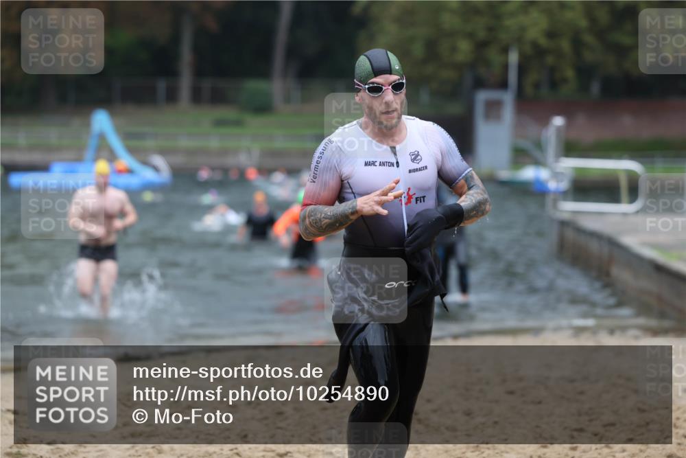 13.09.2026 - Stadtparktriathlon Mo-Foto http://msf.ph/oto/10254890 13.09.2026 10:30:47 Schwimmen 471, 479, 539, 573 meine-sportfotos.de