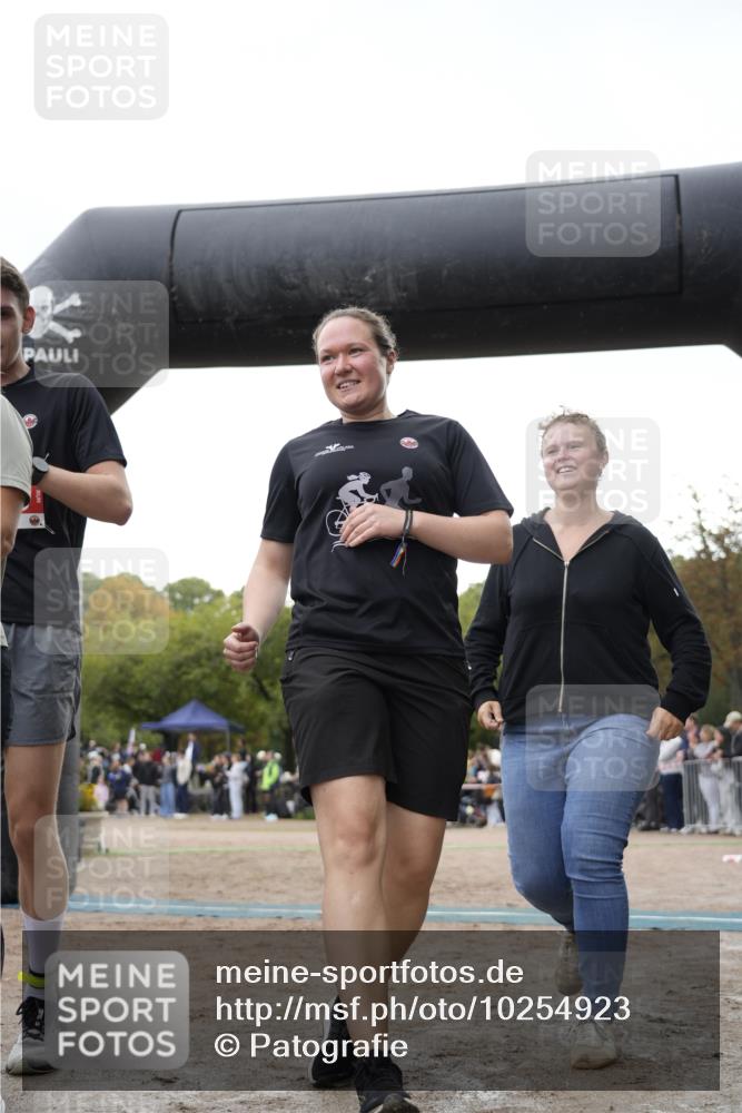 13.09.2026 - Stadtparktriathlon Patografie http://msf.ph/oto/10254923 13.09.2026 11:08:39 Ziel 265, 306, 334 meine-sportfotos.de