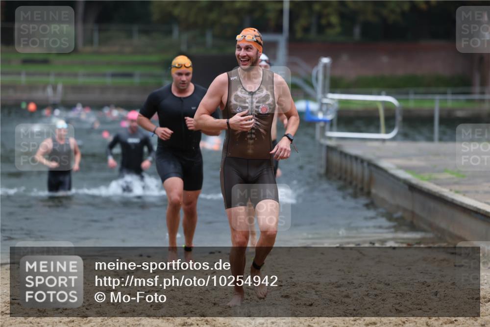 13.09.2026 - Stadtparktriathlon Mo-Foto http://msf.ph/oto/10254942 13.09.2026 10:31:05 Schwimmen 480, 483, 491, 494, 528, 575, 582, 584 meine-sportfotos.de