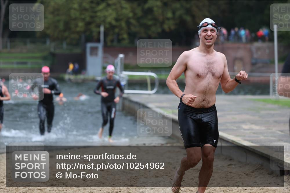 13.09.2026 - Stadtparktriathlon Mo-Foto http://msf.ph/oto/10254962 13.09.2026 10:31:09 Schwimmen 483, 491, 494, 528, 575, 582, 584 meine-sportfotos.de