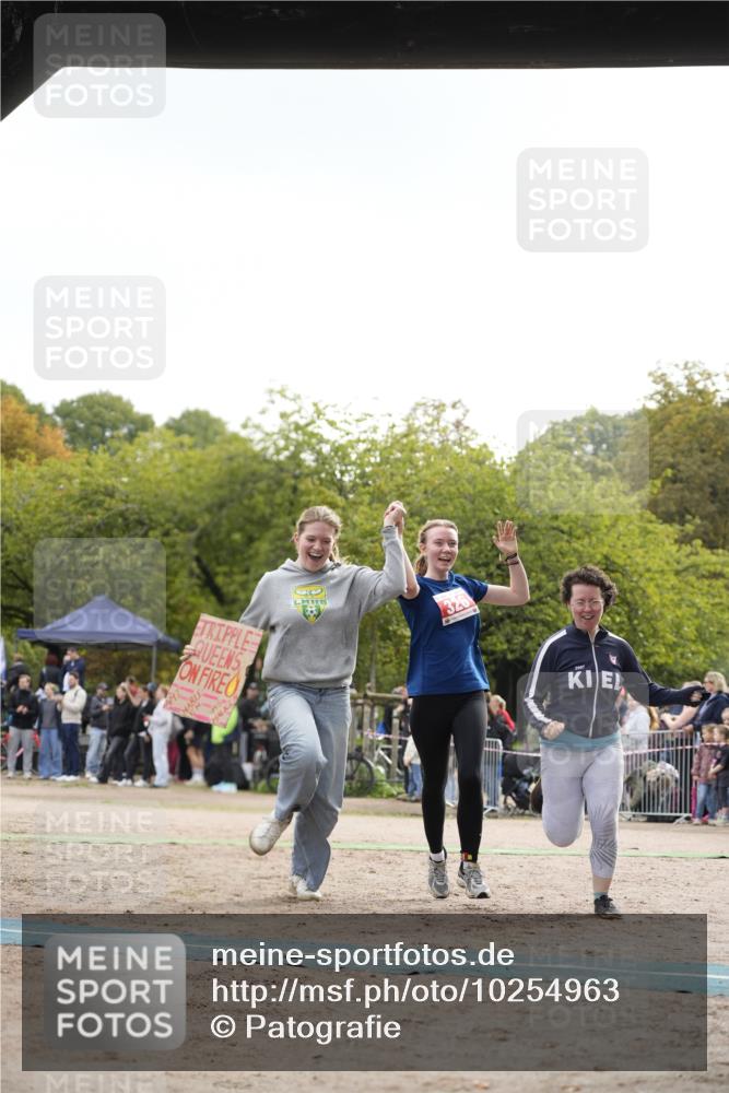 13.09.2026 - Stadtparktriathlon Patografie http://msf.ph/oto/10254963 13.09.2026 11:11:03 Ziel 241, 326 meine-sportfotos.de