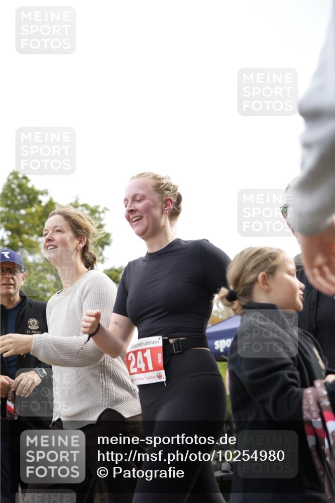 13.09.2026 - Stadtparktriathlon Patografie http://msf.ph/oto/10254980 13.09.2026 11:11:11 Ziel 231, 241 meine-sportfotos.de