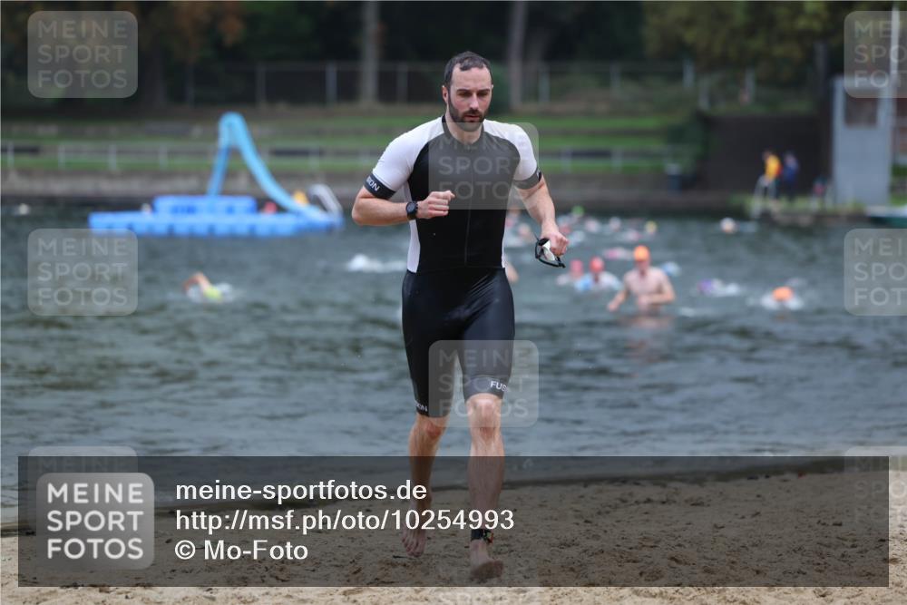 13.09.2026 - Stadtparktriathlon Mo-Foto http://msf.ph/oto/10254993 13.09.2026 10:31:15 Schwimmen 483, 491, 499, 575, 582 meine-sportfotos.de