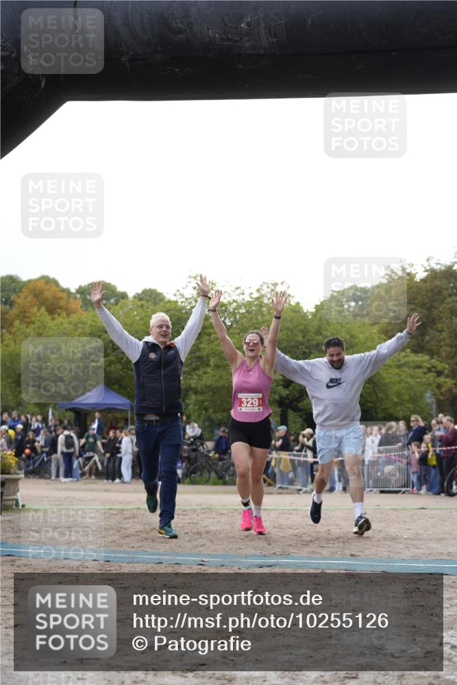 13.09.2026 - Stadtparktriathlon Patografie http://msf.ph/oto/10255126 13.09.2026 11:15:05 Ziel 329 meine-sportfotos.de