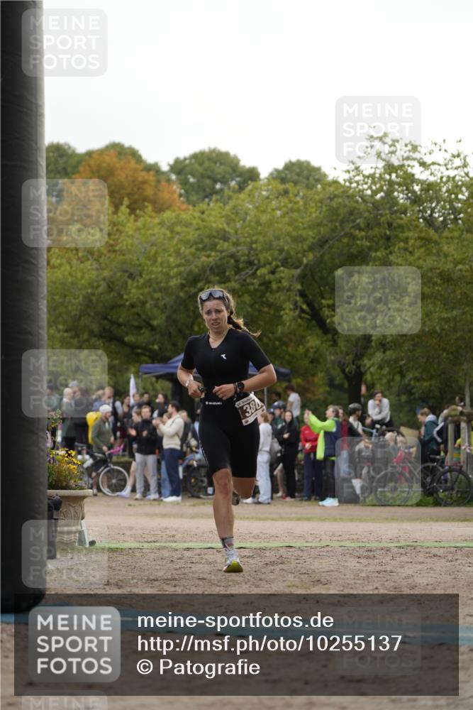 13.09.2026 - Stadtparktriathlon Patografie http://msf.ph/oto/10255137 13.09.2026 11:15:26 Ziel 380 meine-sportfotos.de