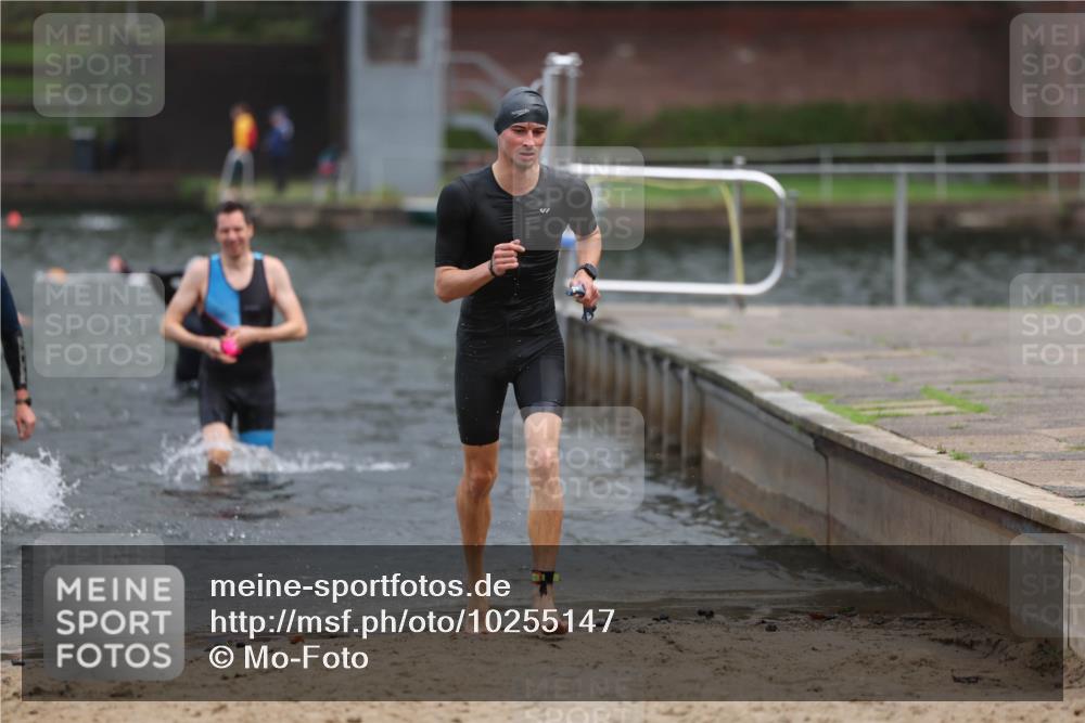 13.09.2026 - Stadtparktriathlon Mo-Foto http://msf.ph/oto/10255147 13.09.2026 10:32:00 Schwimmen 484, 504, 530, 553, 568 meine-sportfotos.de