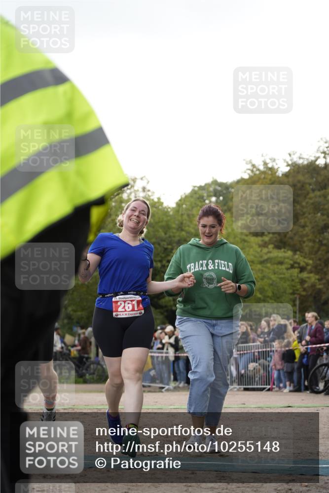 13.09.2026 - Stadtparktriathlon Patografie http://msf.ph/oto/10255148 13.09.2026 11:15:50 Ziel 261 meine-sportfotos.de