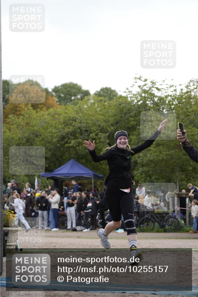 13.09.2026 - Stadtparktriathlon Patografie http://msf.ph/oto/10255157 13.09.2026 11:16:11 Ziel 330 meine-sportfotos.de