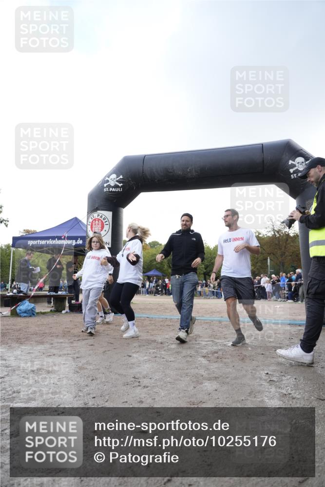 13.09.2026 - Stadtparktriathlon Patografie http://msf.ph/oto/10255176 13.09.2026 11:16:27 Ziel 250, 252 meine-sportfotos.de