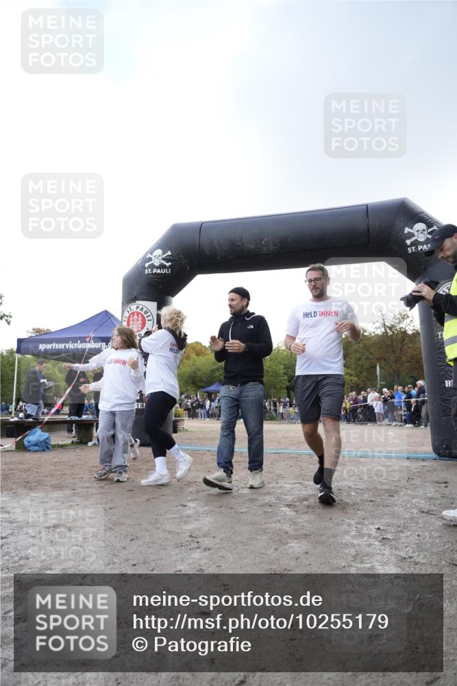 13.09.2026 - Stadtparktriathlon Patografie http://msf.ph/oto/10255179 13.09.2026 11:16:27 Ziel 250, 252 meine-sportfotos.de