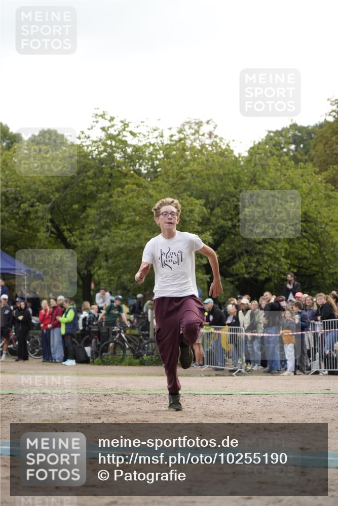 13.09.2026 - Stadtparktriathlon Patografie http://msf.ph/oto/10255190 13.09.2026 11:17:00 Ziel 255 meine-sportfotos.de