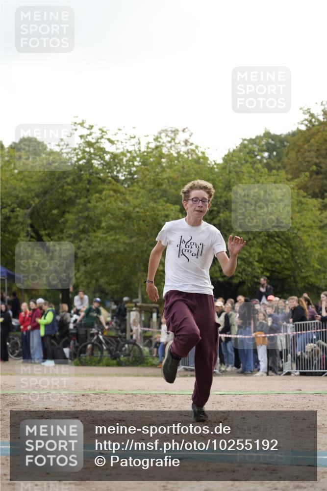 13.09.2026 - Stadtparktriathlon Patografie http://msf.ph/oto/10255192 13.09.2026 11:17:01 Ziel 255 meine-sportfotos.de