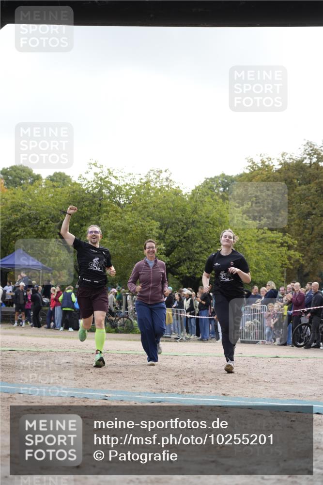 13.09.2026 - Stadtparktriathlon Patografie http://msf.ph/oto/10255201 13.09.2026 11:17:43 Ziel 307 meine-sportfotos.de