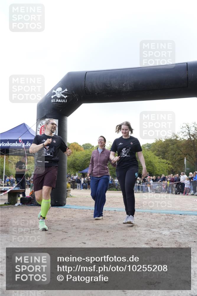 13.09.2026 - Stadtparktriathlon Patografie http://msf.ph/oto/10255208 13.09.2026 11:17:45 Ziel 307 meine-sportfotos.de