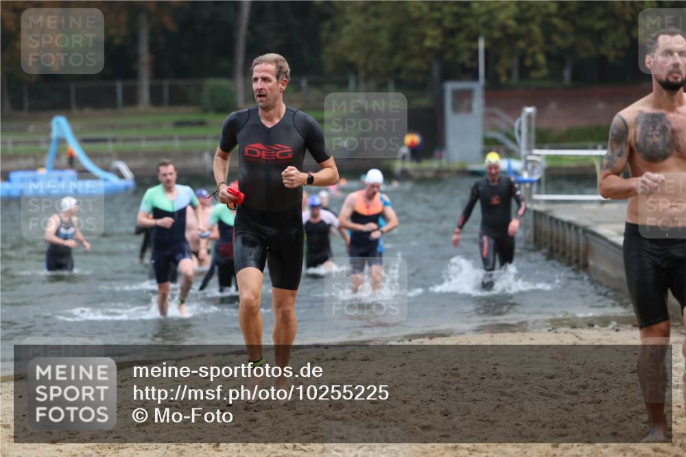 13.09.2026 - Stadtparktriathlon Mo-Foto http://msf.ph/oto/10255225 13.09.2026 10:32:26 Schwimmen 468, 493, 498, 506, 518, 522, 540, 546, 557, 566 meine-sportfotos.de