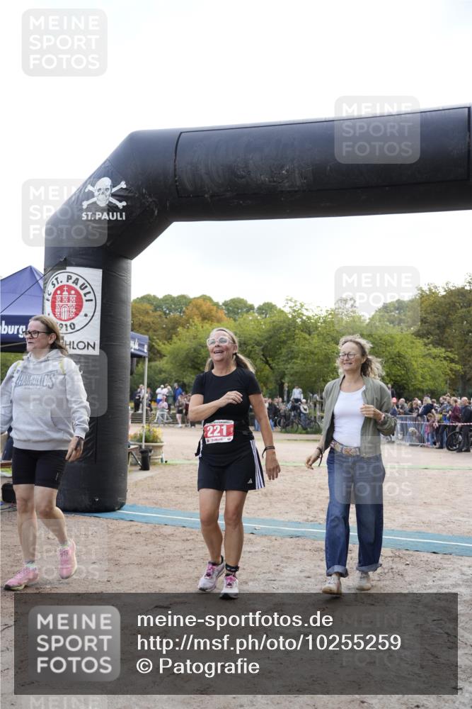13.09.2026 - Stadtparktriathlon Patografie http://msf.ph/oto/10255259 13.09.2026 11:19:29 Ziel 221 meine-sportfotos.de