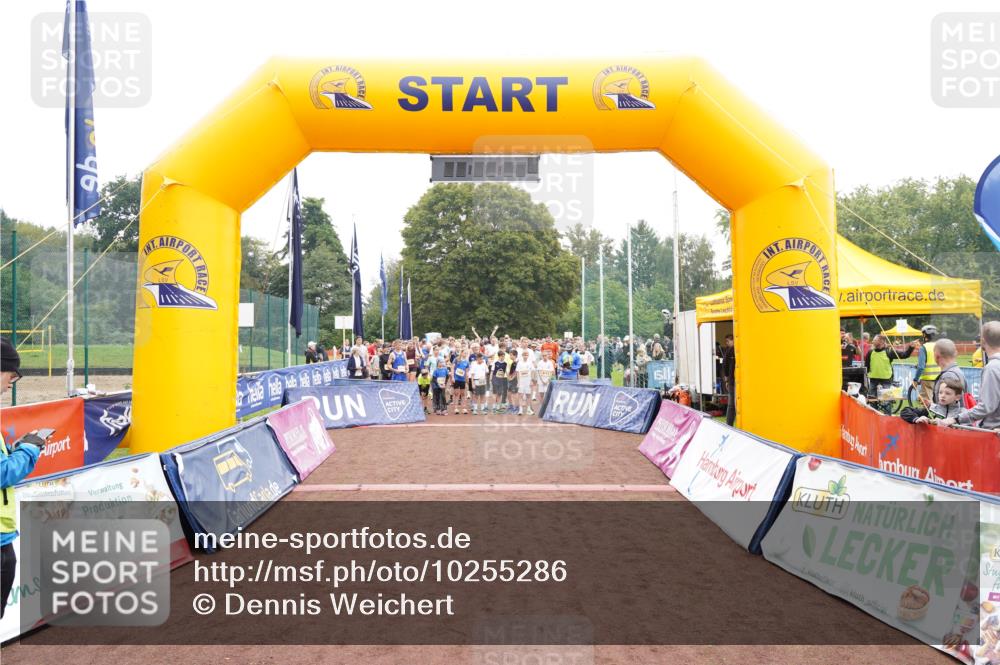 13.09.2026 - Airport Race Dennis Weichert http://msf.ph/oto/10255286 13.09.2026 09:59:25 Laufen  meine-sportfotos.de