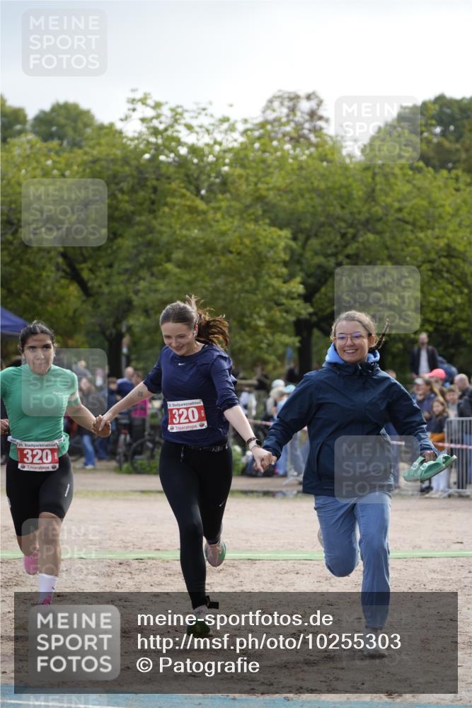 13.09.2026 - Stadtparktriathlon Patografie http://msf.ph/oto/10255303 13.09.2026 11:20:16 Ziel 320, 359 meine-sportfotos.de