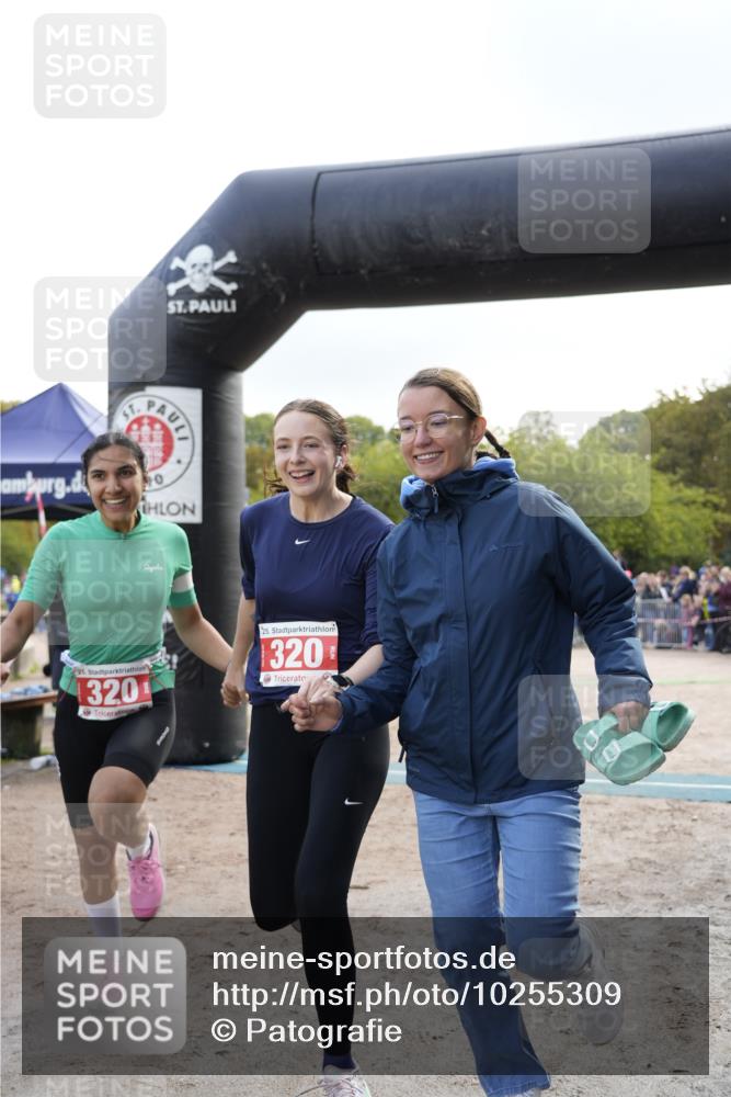 13.09.2026 - Stadtparktriathlon Patografie http://msf.ph/oto/10255309 13.09.2026 11:20:18 Ziel 320, 359 meine-sportfotos.de