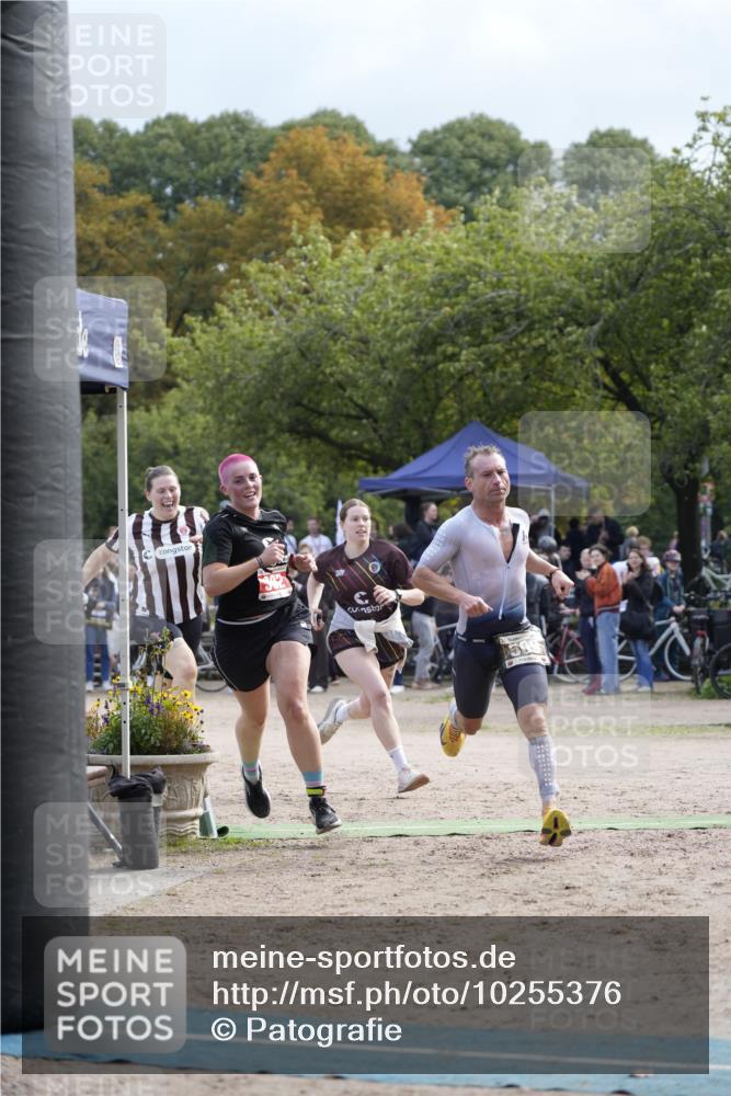 13.09.2026 - Stadtparktriathlon Patografie http://msf.ph/oto/10255376 13.09.2026 11:21:57 Ziel 302, 509 meine-sportfotos.de