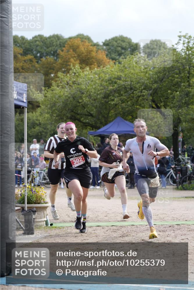 13.09.2026 - Stadtparktriathlon Patografie http://msf.ph/oto/10255379 13.09.2026 11:21:57 Ziel 302, 509 meine-sportfotos.de
