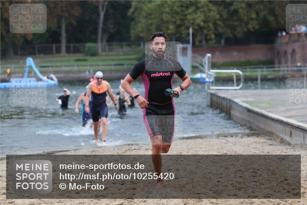 13.09.2026 - Stadtparktriathlon Mo-Foto http://msf.ph/oto/10255420 13.09.2026 10:33:05 Schwimmen 478, 486, 555, 559 meine-sportfotos.de