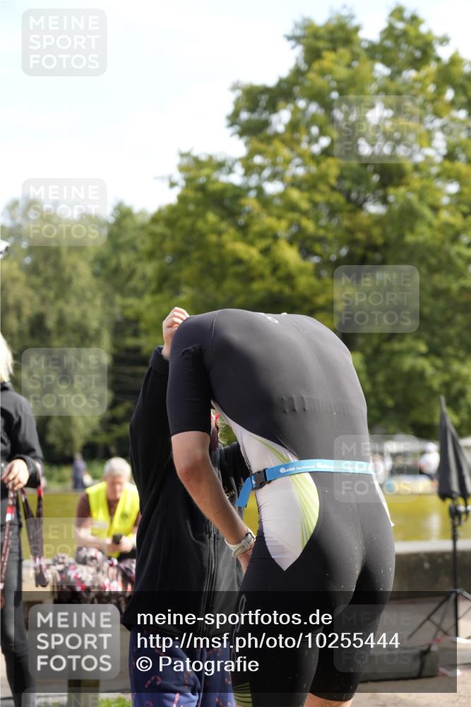 13.09.2026 - Stadtparktriathlon Patografie http://msf.ph/oto/10255444 13.09.2026 11:23:12 Ziel 534, 563 meine-sportfotos.de