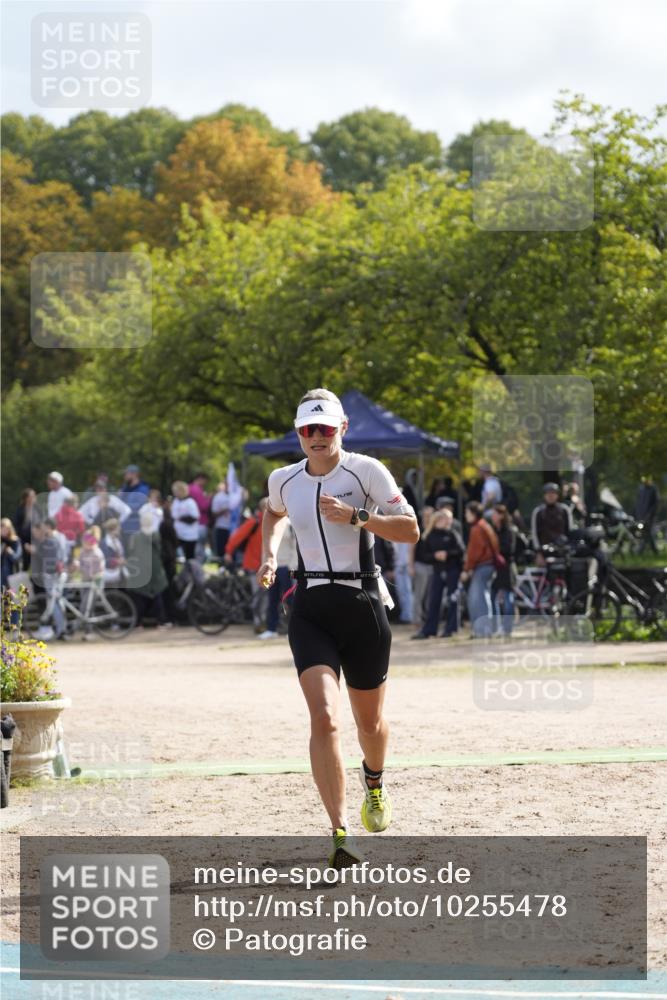 13.09.2026 - Stadtparktriathlon Patografie http://msf.ph/oto/10255478 13.09.2026 11:23:50 Ziel 399, 437 meine-sportfotos.de