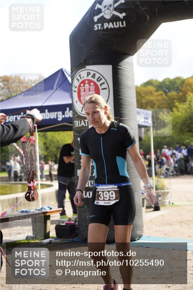 13.09.2026 - Stadtparktriathlon Patografie http://msf.ph/oto/10255490 13.09.2026 11:24:01 Ziel 399 meine-sportfotos.de
