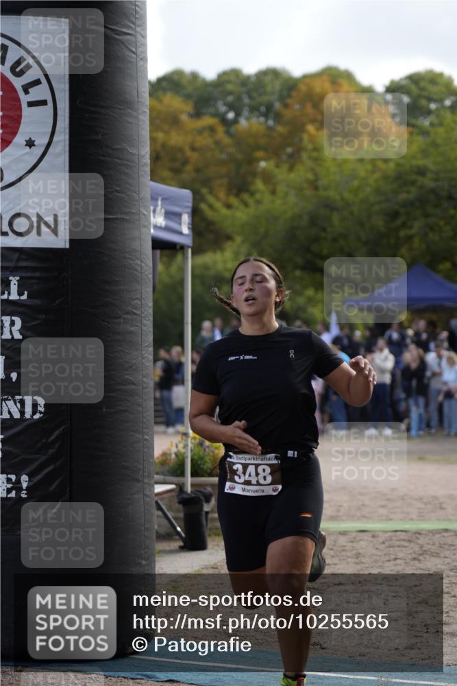 13.09.2026 - Stadtparktriathlon Patografie http://msf.ph/oto/10255565 13.09.2026 11:26:24 Ziel 348, 465 meine-sportfotos.de
